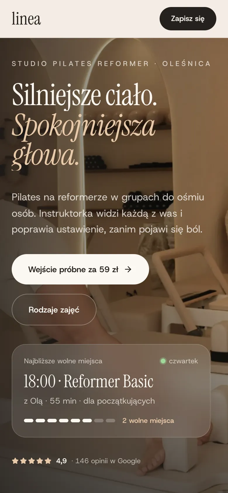 Ta sama strona na telefonie, z przyciskiem „Zapisz się” zawsze pod ręką